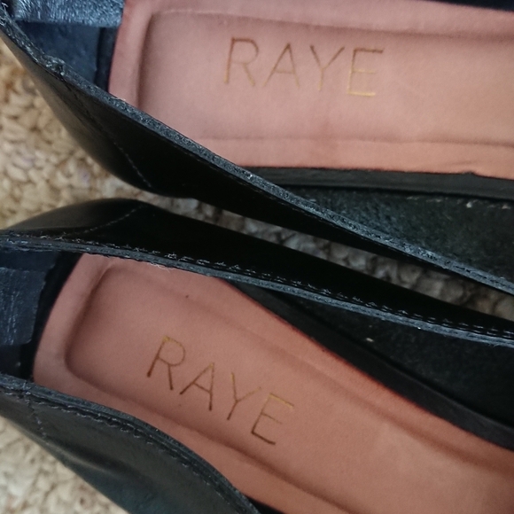 Revolve RAYE Caylee Loafer with Gold Detail in Black size 37.5 - Picture 6 of 12